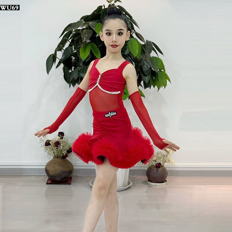 New LatinDance Performance Dre - Outdoor Sports Hall のレビューと価格