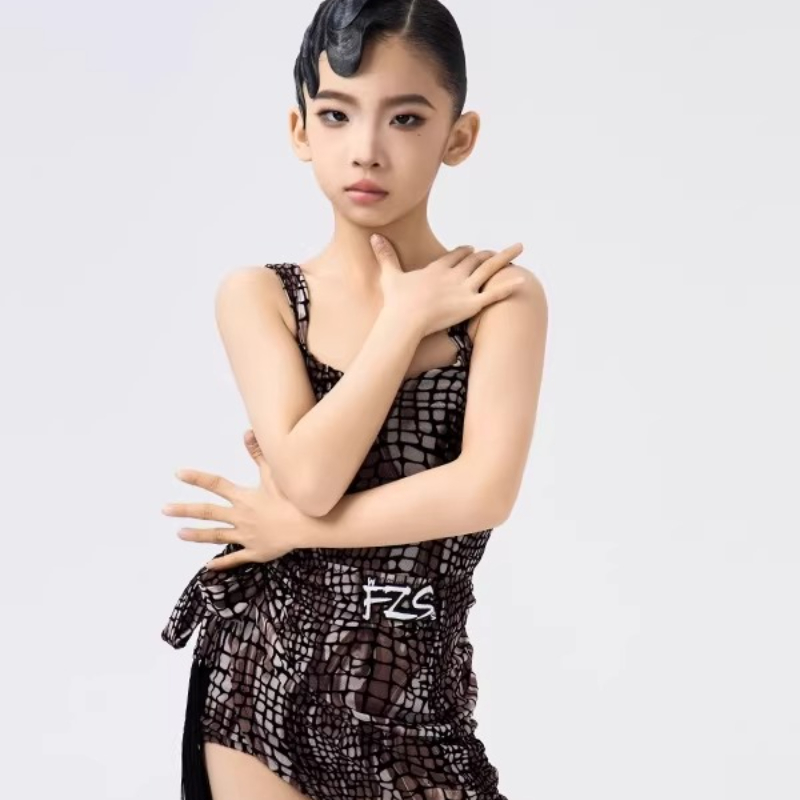 2025 New Latin Dance Performan - Outdoor Sports Hall のレビューと価格