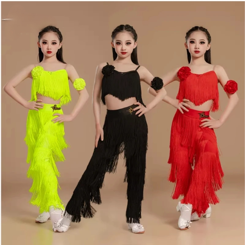 New LatinDance Performance Dre - Outdoor Sports Hall のレビューと価格