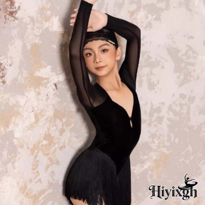 New LatinDance Performance Dre - Outdoor Sports Hall のレビューと価格